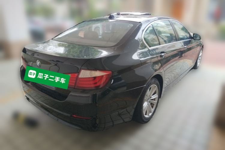 Used BMW 5 Series 2011 520Li Elegant Model Rear Right 45 Deg