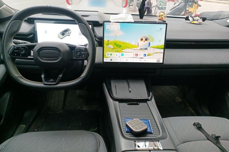 Used Lynk & Co 08 EM-P 2023 120km Long-Range Halo
