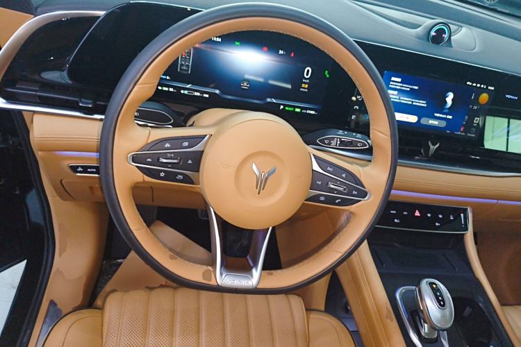 Used VOYAH Dream 2024 PHEV Ultra-Long Range Flagship Edition