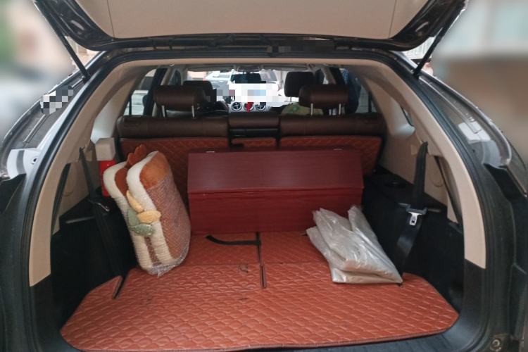 Used BYD S7 2017 2.0T Automatic Prestige Edition Trunk