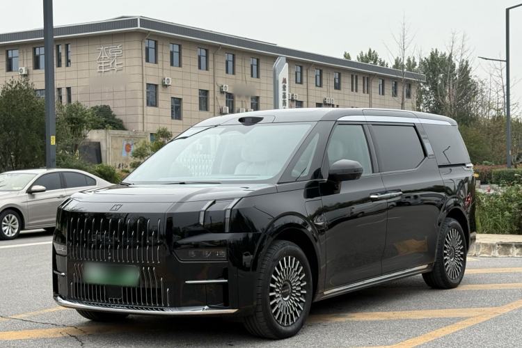 Used Zeekr 009 2024 7-Seater Aisle Version 108 kWh