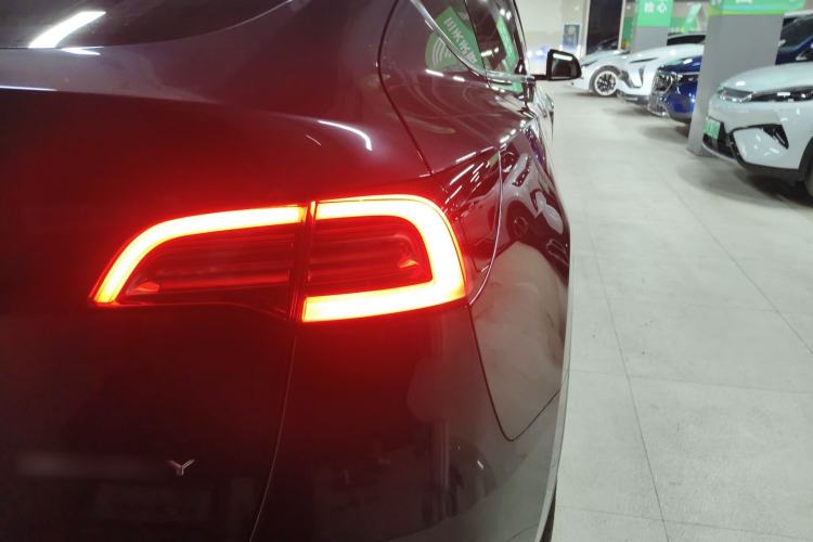 Used Tesla Model Y 2024 Rear-Wheel-Drive Version Right Rear Taillight