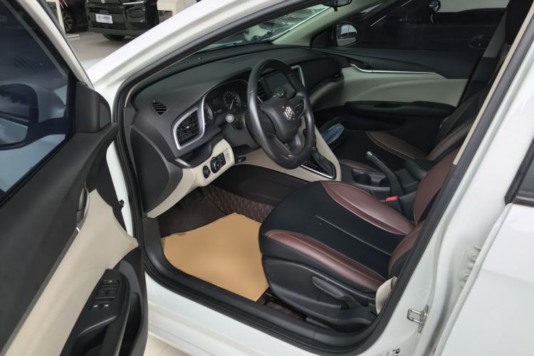 Used Buick GT 2018 15T Dual-Clutch Advanced Model China V Standard Driver Seat