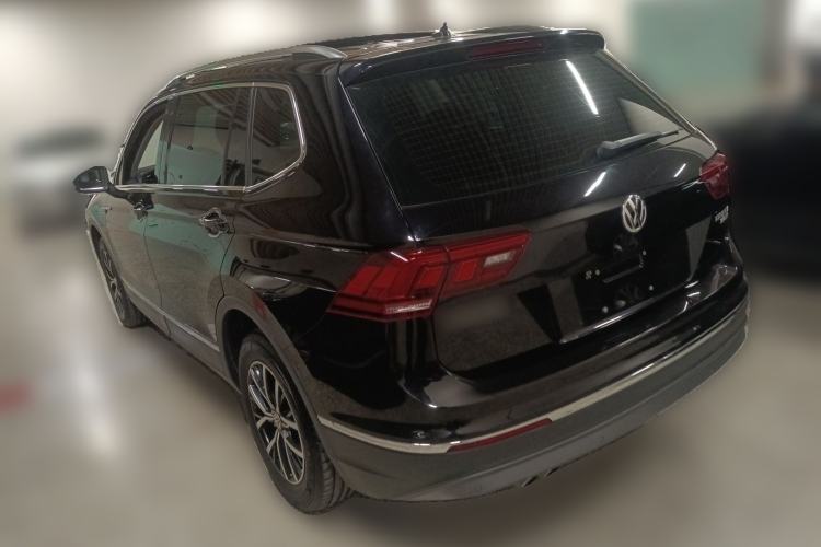 Used Volkswagen Tiguan L 2018 Facelift 330TSI Automatic Two-Wheel Drive Luxury Edition Rear Left 45 Deg