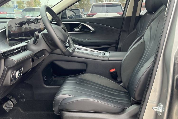 Used EXEED Lingyun 2024 300T Two-Wheel Drive Starlight Edition