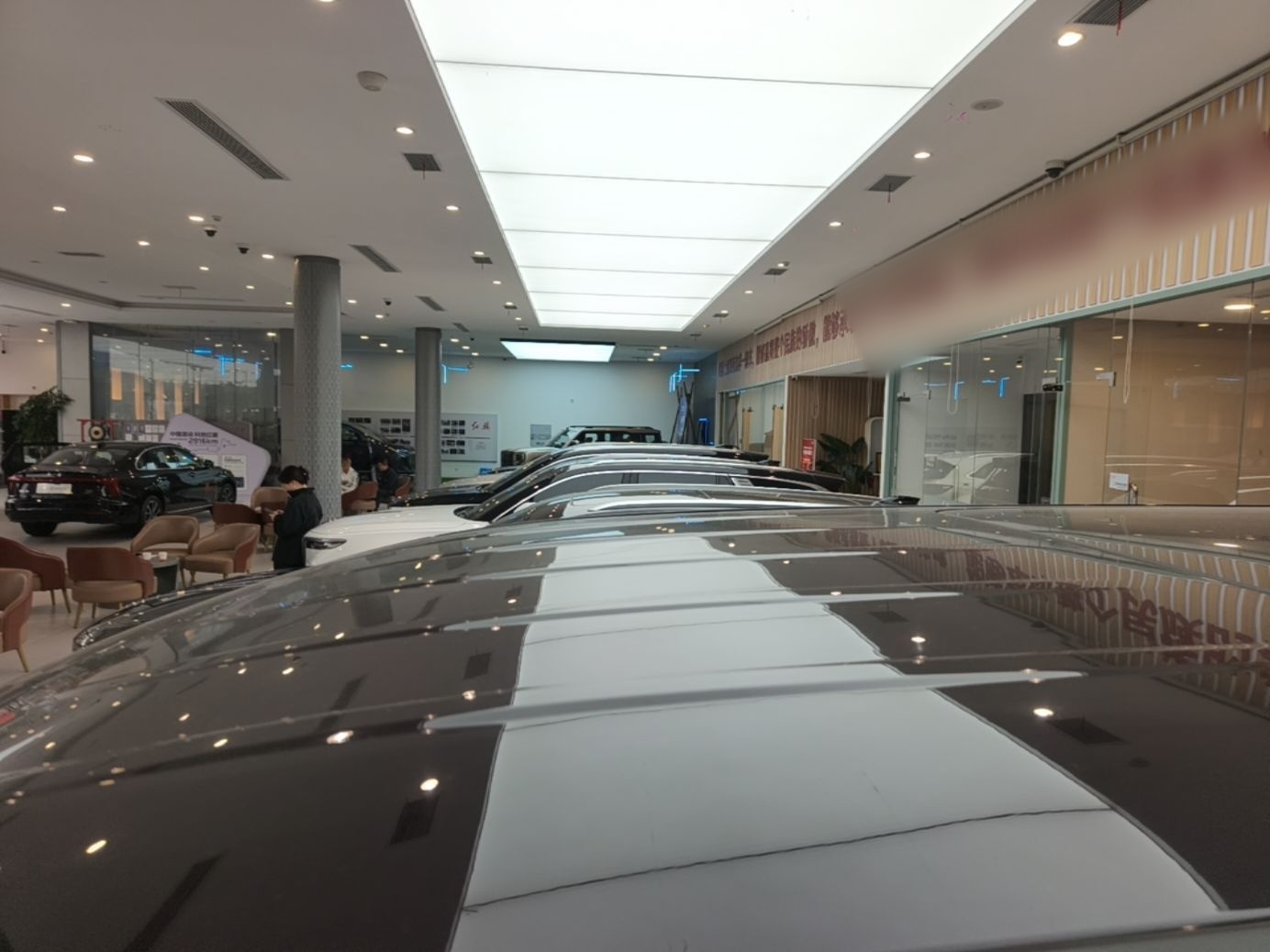 Hongqi HQ9 PHEV 2024 2.0T Four-Wheel Drive Luxury Edition — снимка 7