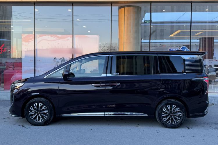 Used Hongqi HQ9 PHEV 2024 2.0T Four-Wheel Drive Luxury Edition