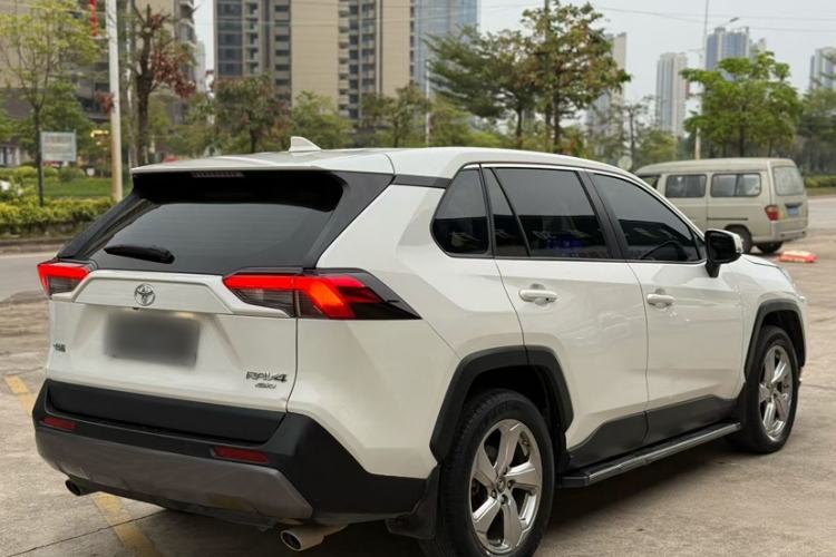 Used Toyota RAV4 2020 2.0L CVT 4x4 Trend Edition
