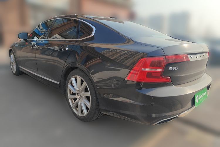 Used Volvo S90 2018 T5 Prestige Edition Rear Left 45 Deg