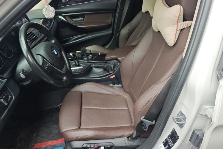 Used BMW 3 Series 2018 320Li Fashion Model Left Front Seat