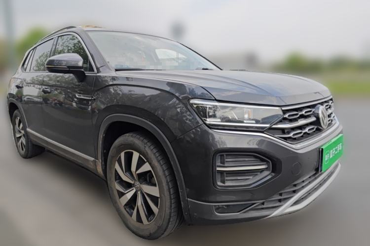 Used Volkswagen Tayron 2020 330TSI Two-Wheel Drive Luxury Smart Connectivity Version Front Right 45 Deg