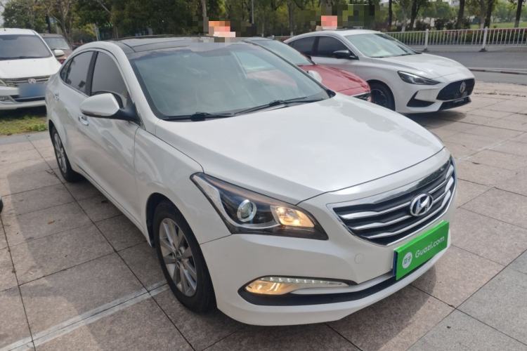 Used Hyundai Mistra 2014 1.8L Automatic Smart GLS Front Right 45 Deg