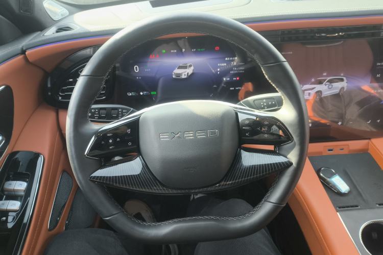 Used EXEED Lanyue C-DM 2025 180 Ultra-Long Range Ultra All-Wheel Drive 6-Seater