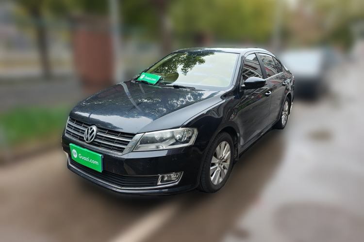 Used Volkswagen Lavida 2013 Restyled Classic 1.6L Manual Comfort Edition