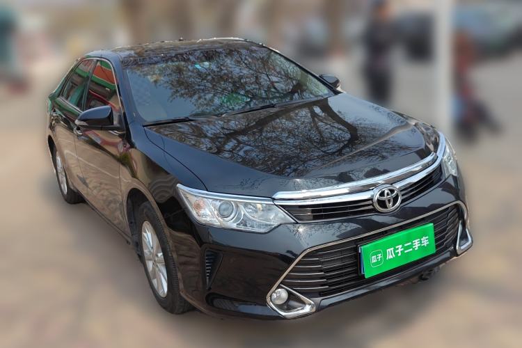 Used Toyota Camry 2016 2.0E 10th Anniversary Elite Edition Front Right 45 Deg