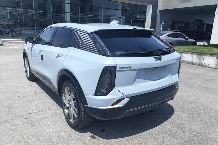 Used Cadillac OPTIQ 2024 Standard Range Version
