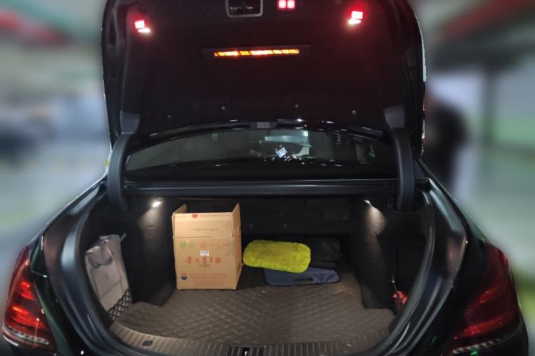 Used Mercedes-Benz Maybach S-Class 2019 S 450 4MATIC Trunk