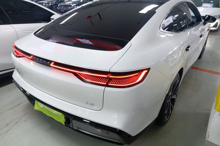 Used Geely Galaxy E8 2025 700 km Long-Range Intelligent Driving Version