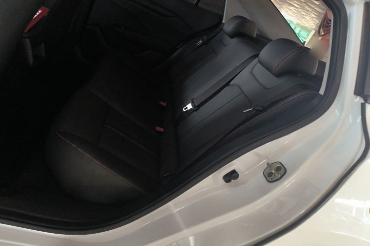 Used Dongfeng Aeolus Yixuan 2024 1.5L Automatic JingSu Edition Left Rear Seat