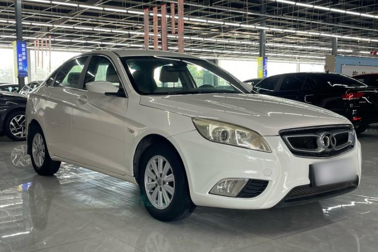 Used BAIC Senova D50 2014 1.5L manual standard version Exterior 2