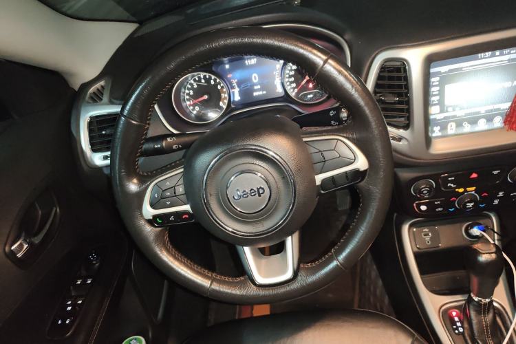 Used Jeep Compass 2017 200T Automatic Family Edition