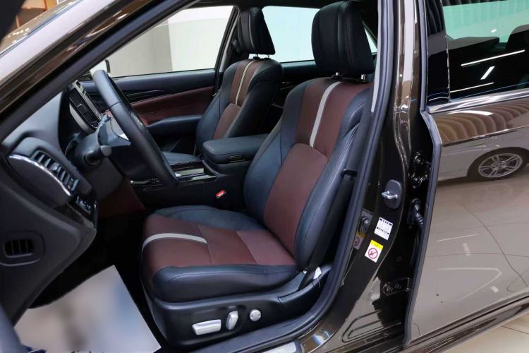 Used Toyota Crown 2017 2.0T Sport Edition Left Front Seat