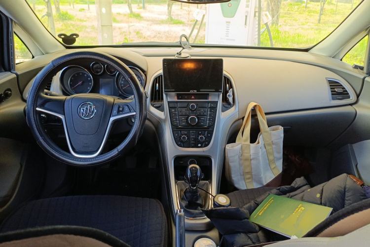 Used Buick GT 2014 XT 1.6L Manual Entry-Level Model