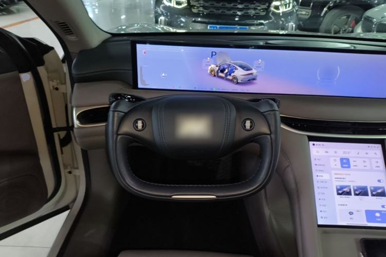 Used IM L6 2025 Ultra Model
