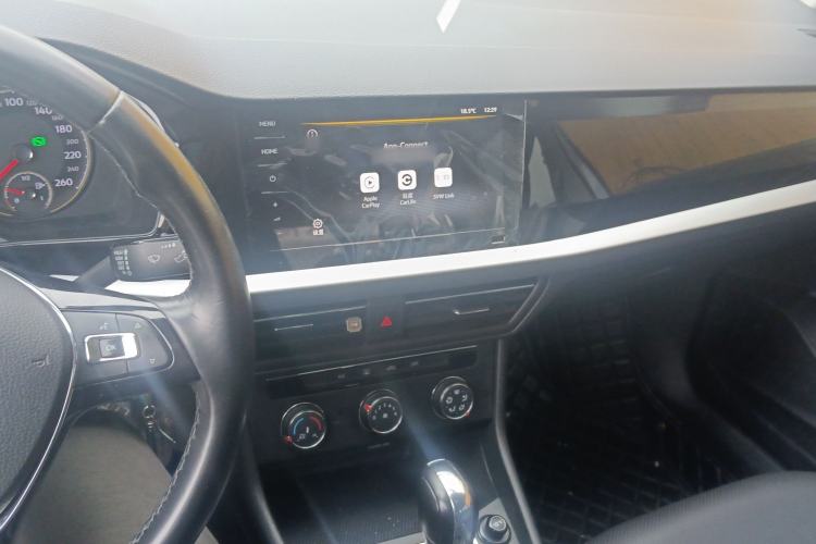 Used Volkswagen Lavida 2021 1.5L Automatic Comfort Edition Center Console