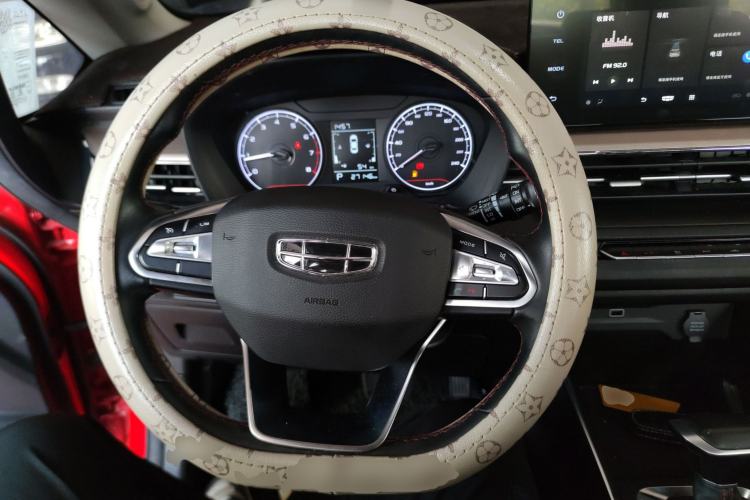 Used Geely Auto Vision X3 2021 PRO 1.5L CVT Deluxe Model
