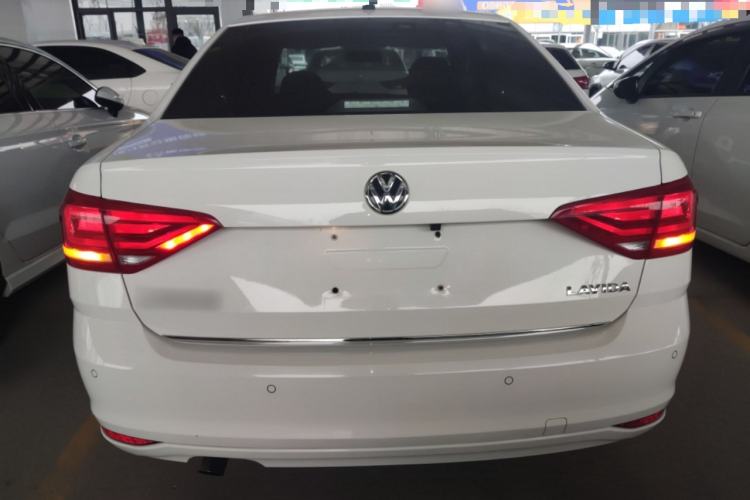 Used Volkswagen Lavida 2017 1.6L Manual Comfort Edition