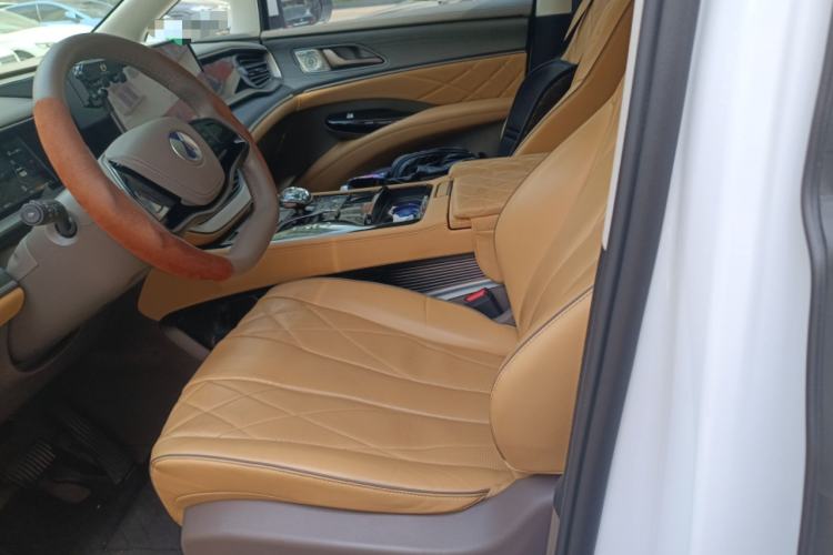 Used Denza D9 2022 DM-i 970 Four-Wheel Drive Prestige Model
