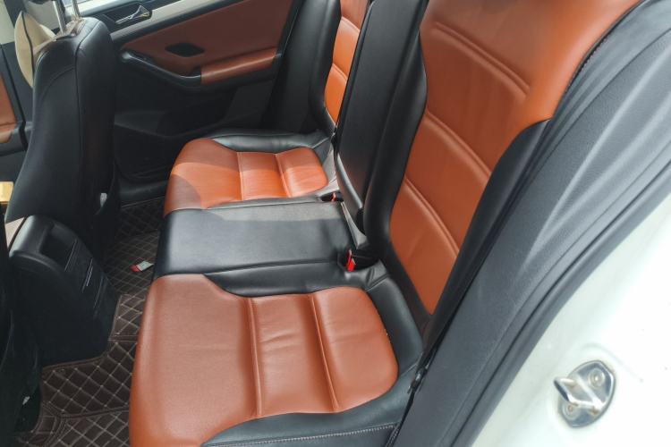 Used Volkswagen Sagitar 2015 1.6L Automatic Fashion Model Left Rear Seat