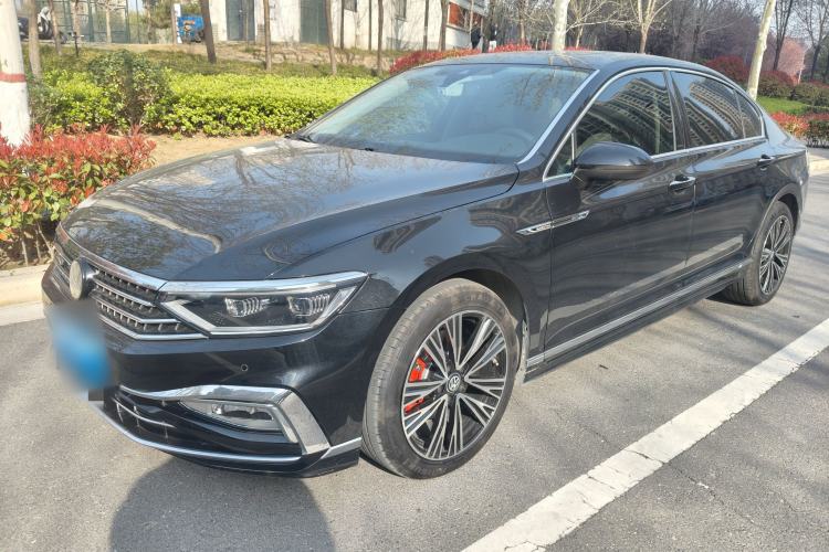 Used Volkswagen Magotan 2023 2 Million Units Commemorative Edition 330TSI DSG Luxury Version