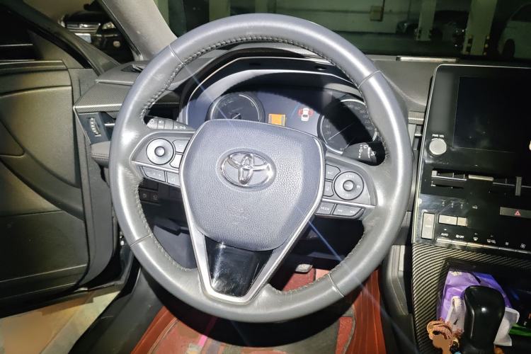 Used Toyota Avalon 2019 Dual-Engine 2.5L XLE Prestige Version China VI Standard Steering Wheel