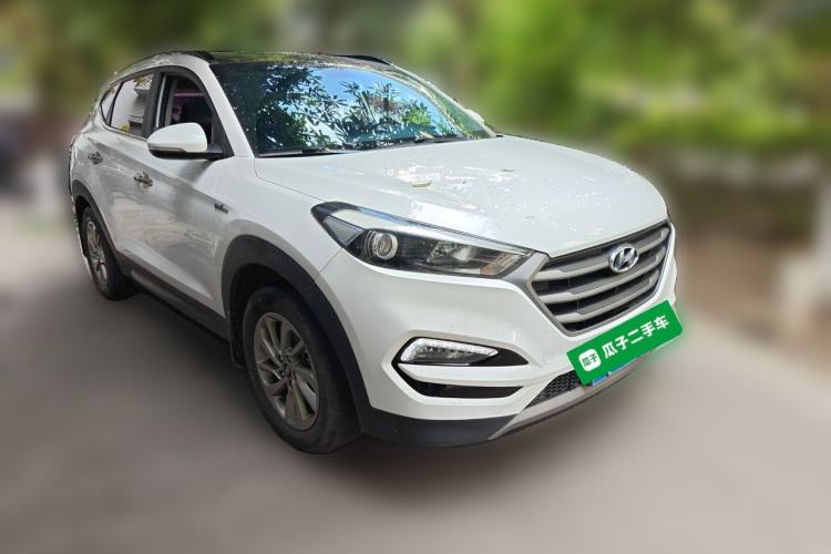 Used Hyundai Tucson 2018 1.6T Dual-Clutch Two-Wheel Drive 15th Anniversary Special Edition Front Right 45 Deg