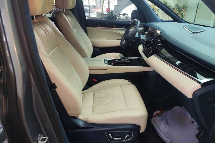 Used Zeekr 009 2024 Six-Seat Executive Version 4WD 108 kWh
