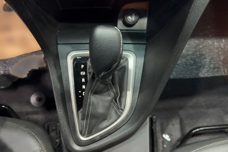 Used Buick GT 2021 Revised Version 1.3T Automatic Mild Hybrid Elite Edition Gear Lever