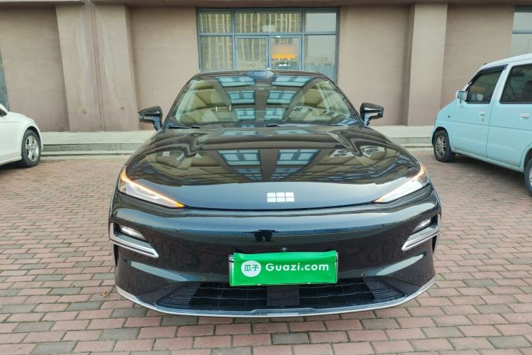 Used Geely Galaxy 8 2025 130km EM-P Starship Edition
