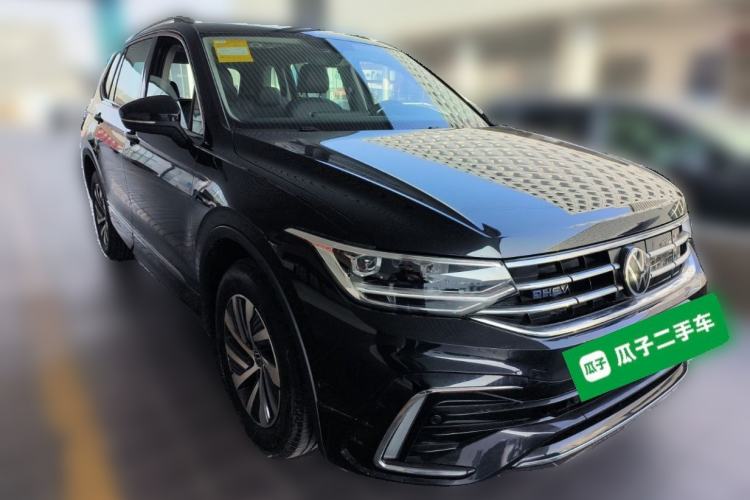 Used Volkswagen Tiguan L New Energy 2023 430 PHEV Plug-in Hybrid Prestige Edition Front Right 45 Deg