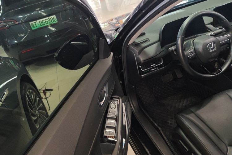Used Honda Inspire 2025 260TURBO Elegant Edition
