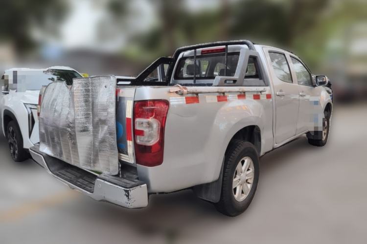 Used Isuzu JLM 2018 2.0T Two-Wheel-Drive Gasoline Luxury Version with Extended Cargo Bed 4K21D4T Rear Right 45 Deg