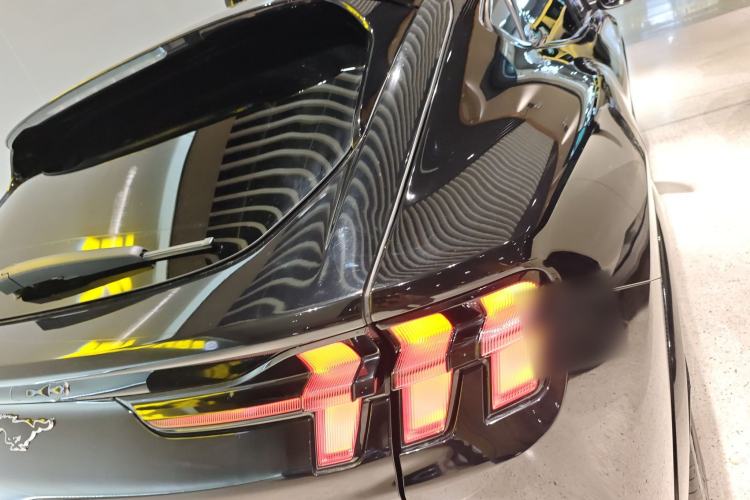 Used Ford Mustang Mach-E 2021 Chasing Wind All-Wheel-Drive Luxury Edition (Long-Range) Exterior 3