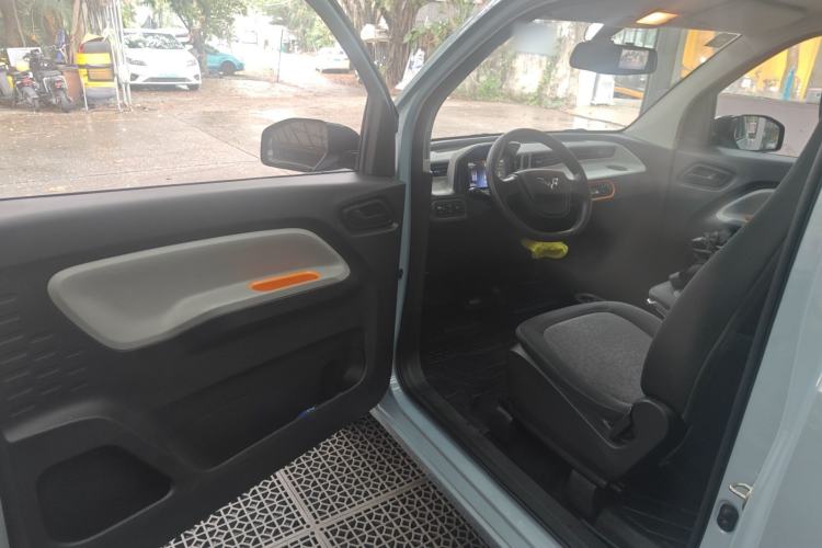 Used Wuling Hongguang MINIEV 2020 Zizai Version Lithium-NMC Driver Seat
