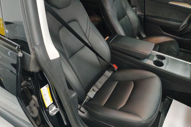 Used Tesla Model 3 2022 Rear-Wheel-Drive Version Right Front Seat