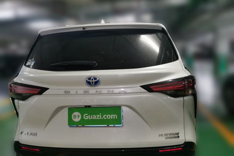 Used Toyota SIENNA 2021 2.5L Hybrid Platinum Edition Rear