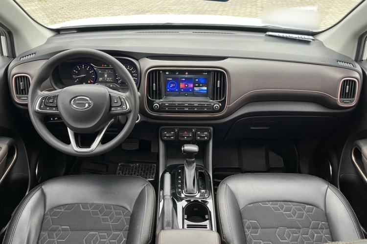 Used GAC Trumpchi GS3 2017 200T Automatic Elite Edition Interior 3