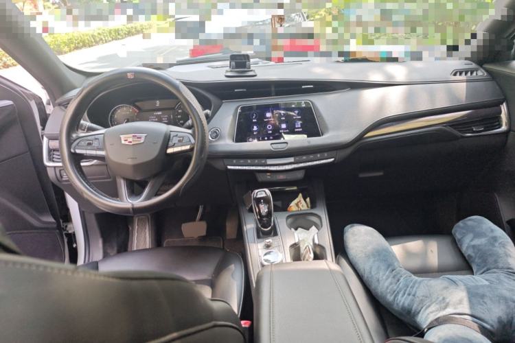 Used Cadillac XT4 2020 28T Two-Wheel Drive Tech Version