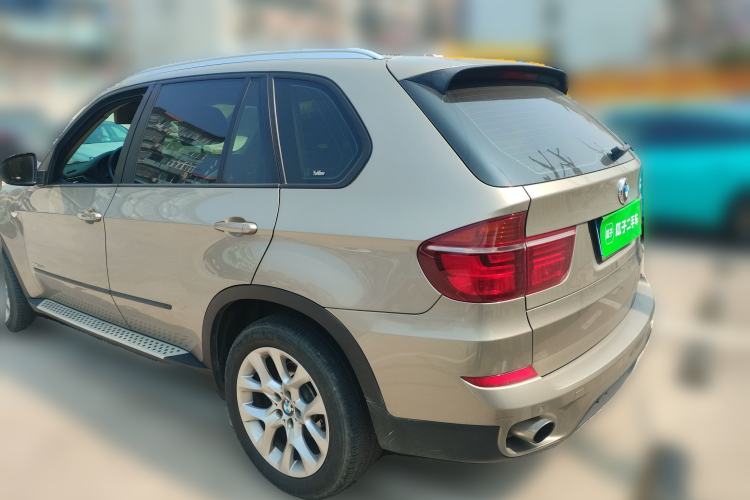 Used BMW X5 2011 xDrive35i Luxury Model

