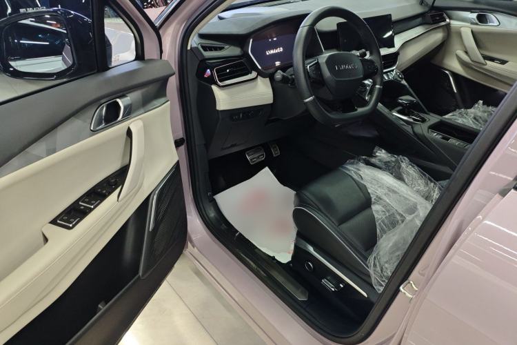 Used Lynk & Co 06 2021 1.5T Shero Pink Special Edition
